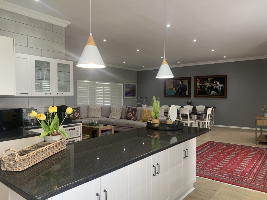 To Let 3 Bedroom Property for Rent in Big Bay Western Cape